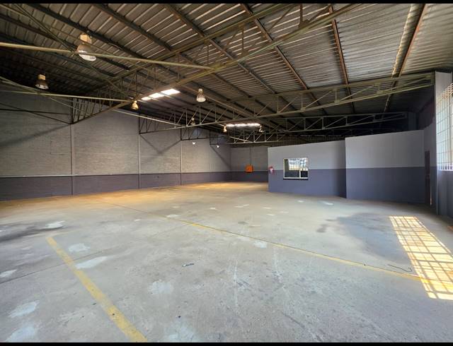 440M² WAREHOUSE TO LET IN WADEVILLE